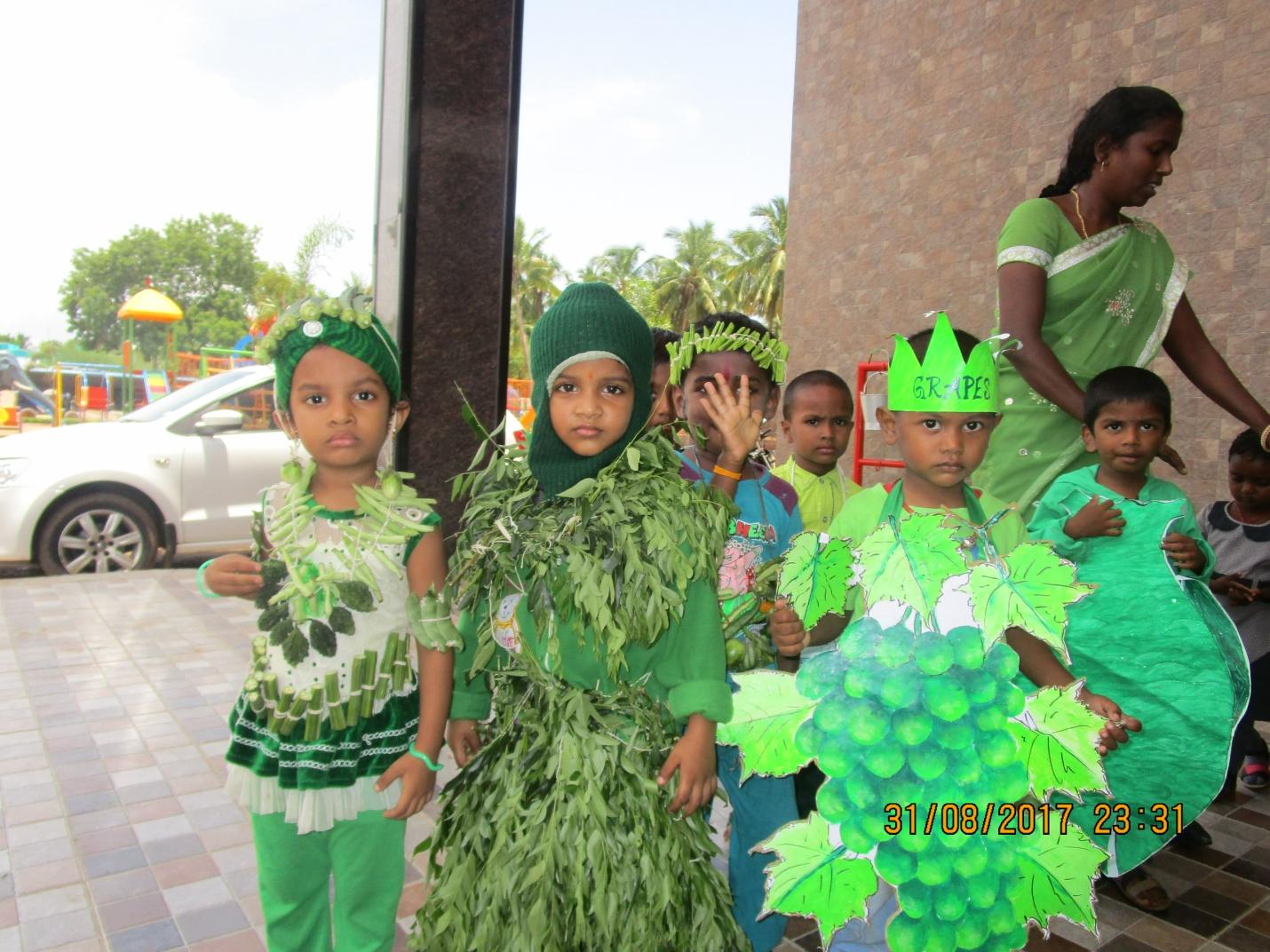 2017-18 Gallery Image